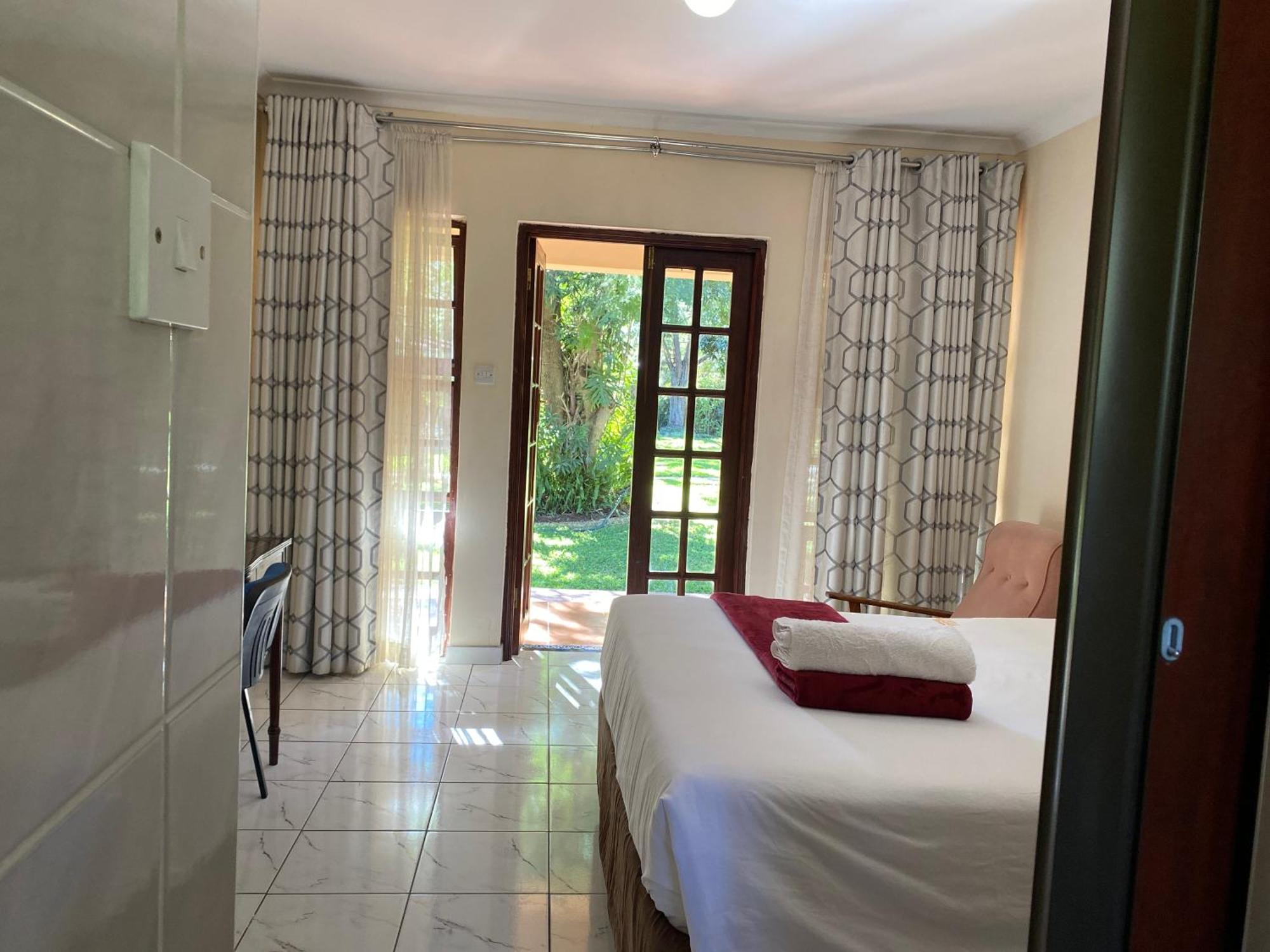 Matilinda Lodge Bulawayo Bagian luar foto